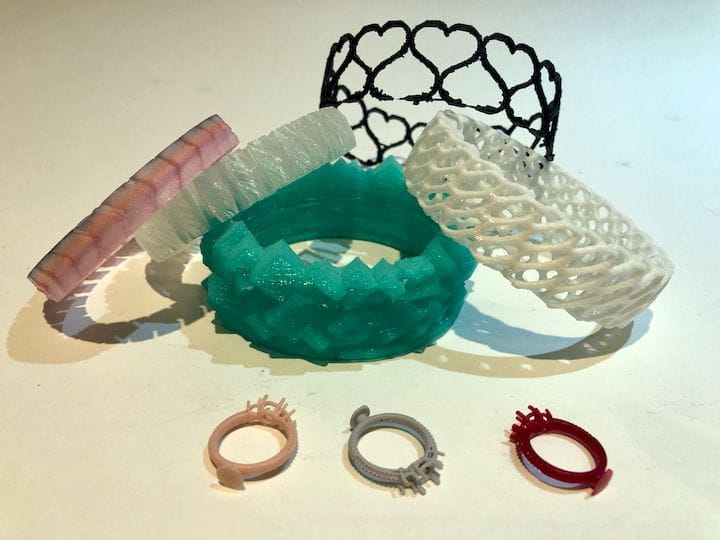  Some 3D printed jewelry [Source: Fabbaloo] 
