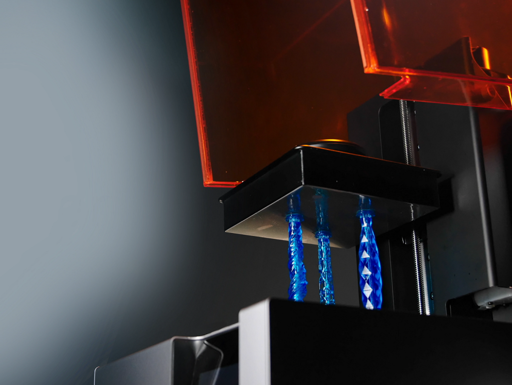  Gillette Razor Maker handles being 3D printed on a Form 2 [Image: Formlabs] 