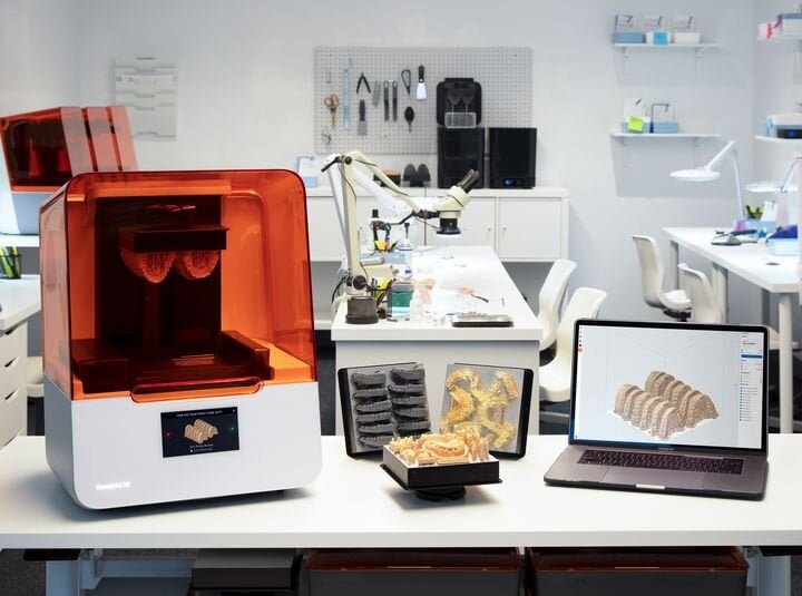  The new Form 3B dental 3D printer in a dental lab [Source: Formlabs] 