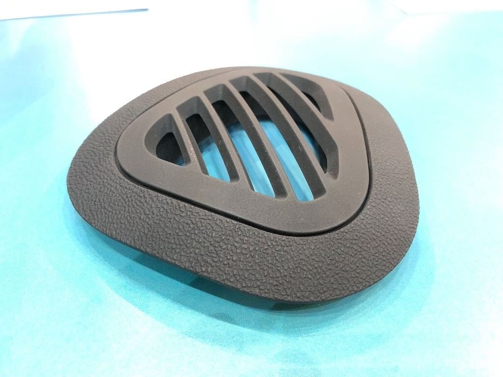  3D printed automotive dashboard vent, with digital production patterning, made in PRO-BLK 10 as seen at TCT Show [Image: Fabbaloo] 