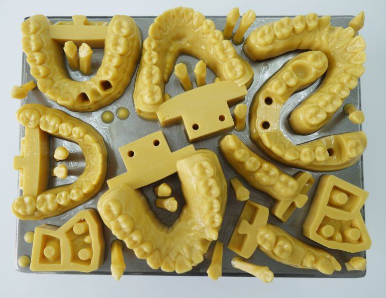  3D printed dental models made on Structo’s DentaForm [Image: Structo] 