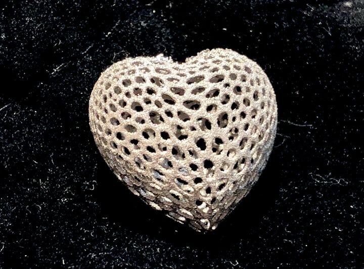  Additive Industries’ We Love Our Customers heart [Source: Fabbaloo] 