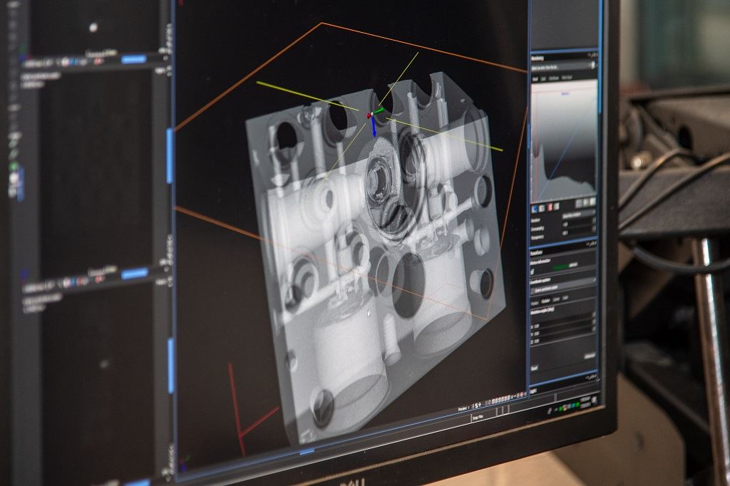  Auburn's new PSX Macro CT X-Ray Vault examines a part [Image: Auburn University] 