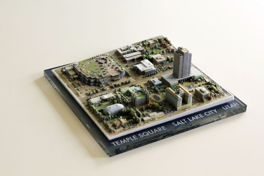  A color cityscape 3D printed directly from Google Earth data [Source: Reddit] 