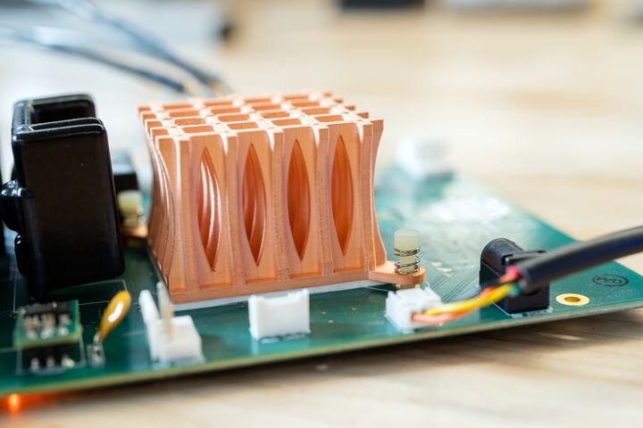  A fine 3D printed copper heatsink [Source: Markforged] 