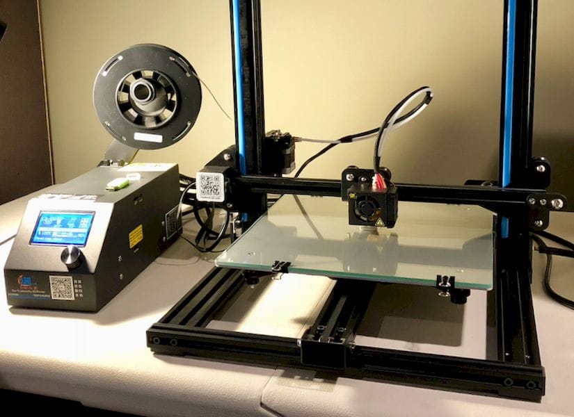  The Creality CR-10S desktop 3D printer 