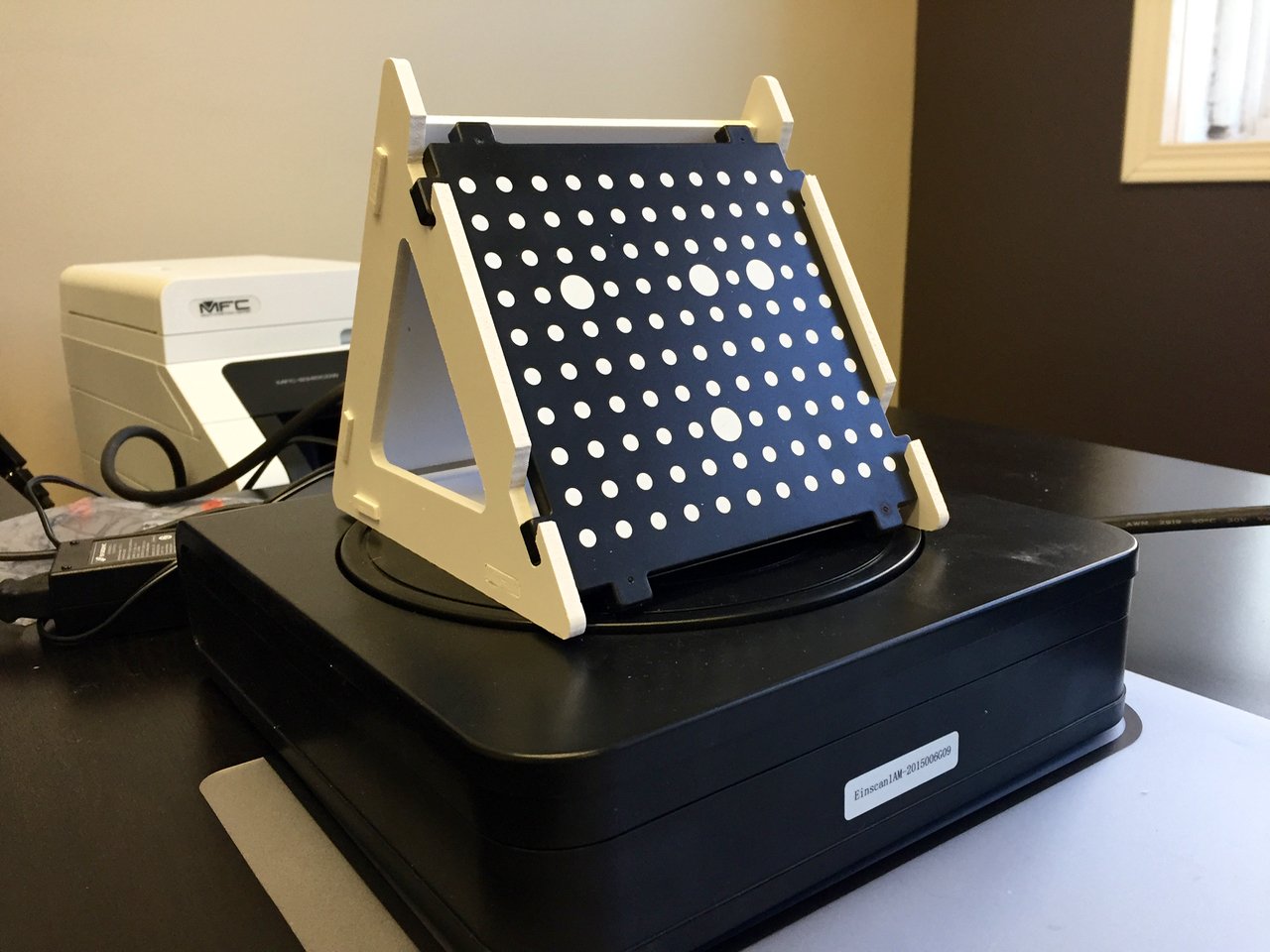  The calibration box used on the Afinia ES360 desktop 3D scanner 