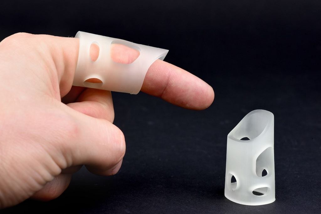  Finger splint printed on Origin with Henkel silicone [Image: Origin / Design:  ibataeva ] 