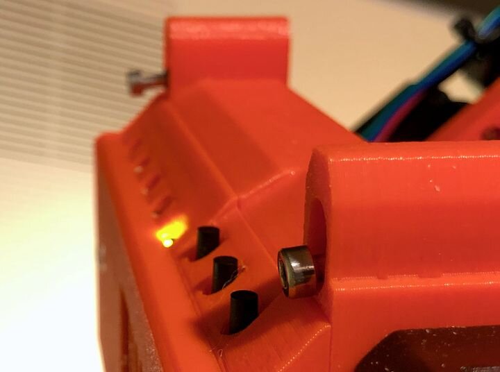  The annoying bolts on the Prusa MMU2S that tend to fall out half the time you open the unit [Source: Fabbaloo] 