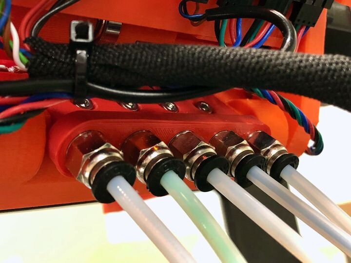  PTFE tube modification installed on the Prusa MMU2S [Source: Fabbaloo] 