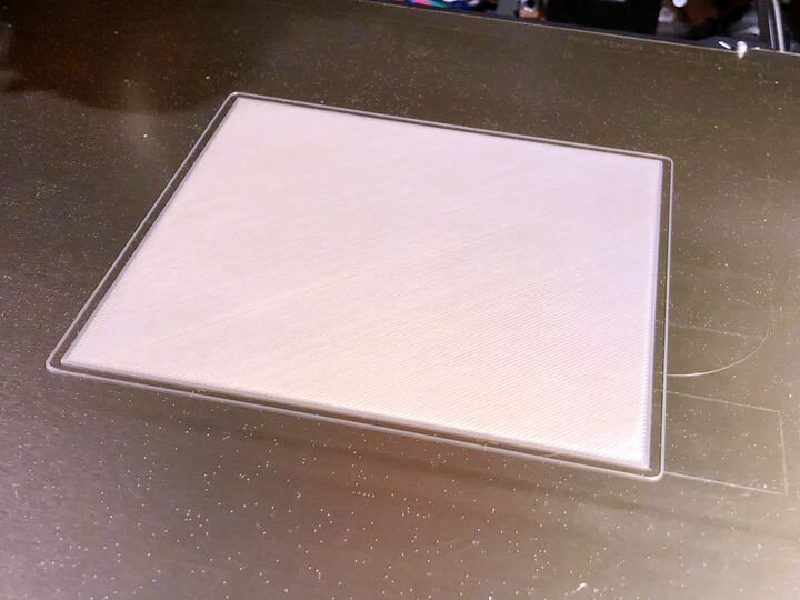  A perfect first layer 3D print [Source: Fabbaloo] 