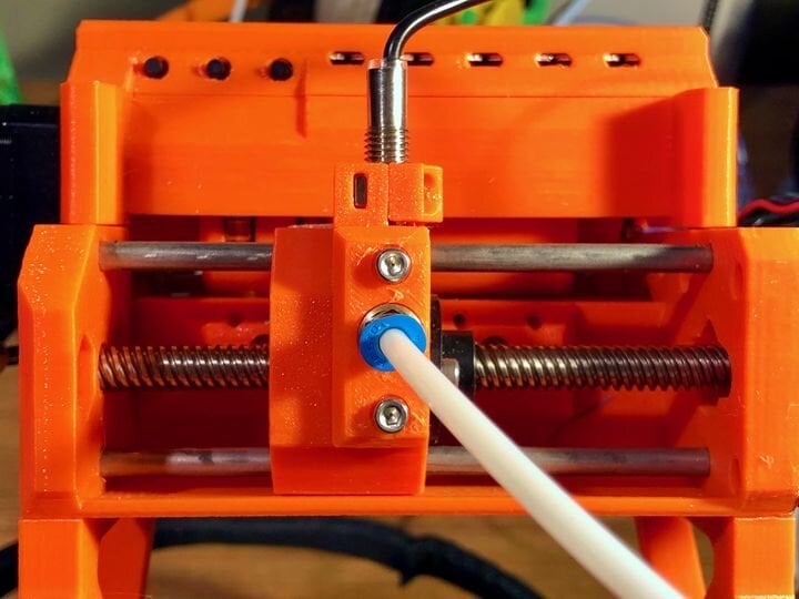  We review the Prusa MMU2S multi-material upgrade [Source: Fabbaloo] 