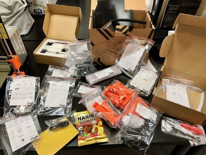  Just a few parts for the Prusa MMU2S multi-material upgrade [Source: Fabbaloo] 