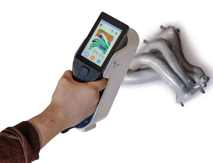  The Calibry Handheld 3D Scanner’s onboard screen [Source: Calibry] 