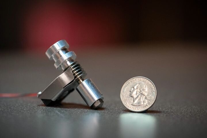  The very tiny Pico Hybrid 3D printer hot end [Source: Metaform] 