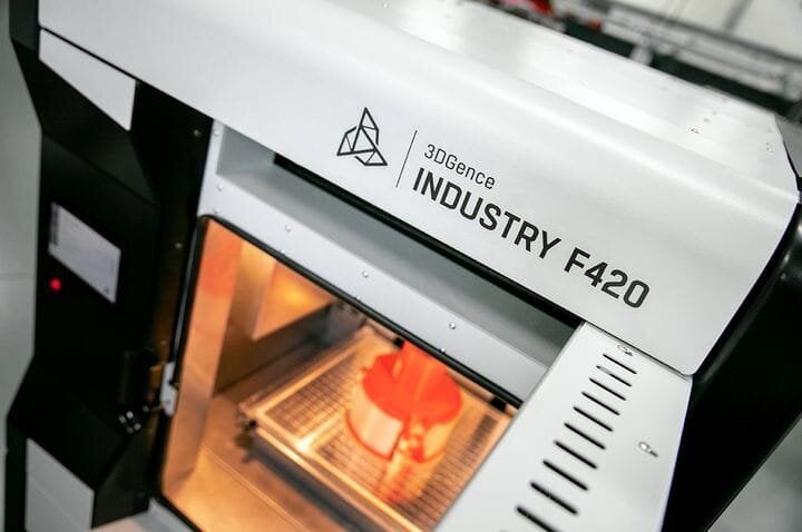  The INDUSTRY F420 high temperature 3D printer [Source 3DGence] 