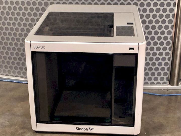  A possible consumer 3D printer? [Source: Fabbaloo] 