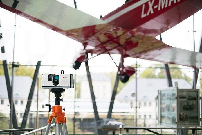  The Artec Ray trying to 3D scan an airplane [Source; Artec 3D] 