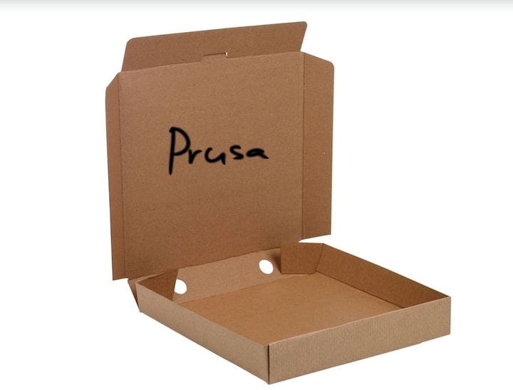  Prusa Research’s original shipping method: pizza boxes [Source: YouTube] 