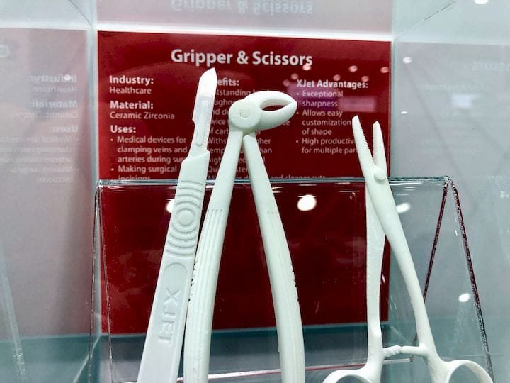  Ceramic medical instruments 3D printed by XJet. Yes, that scalpel is very sharp! [Source: Fabbaloo] 
