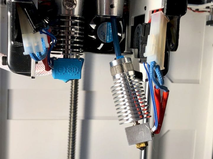 The Kodak Portrait 3D printer’s hot ends easily drop down for maintenance [Source: Fabbaloo] 