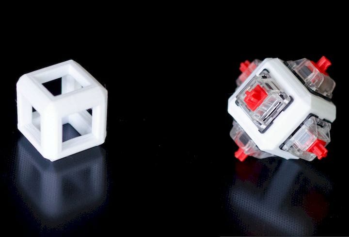  This small part (left) was 3D printed 248 times in 8 days on the 3DQue system for use in a final product (right) [Source: 3DQue] 