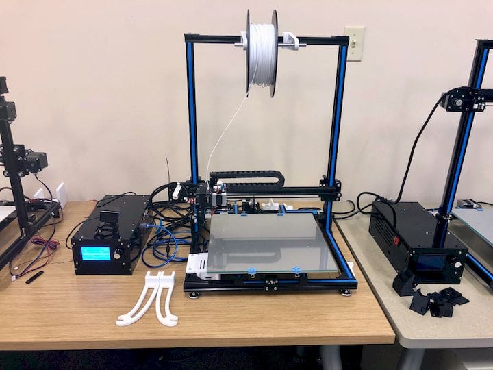  A typical desktop 3D printer that might be used in a school setting [Source: Fabbaloo] 