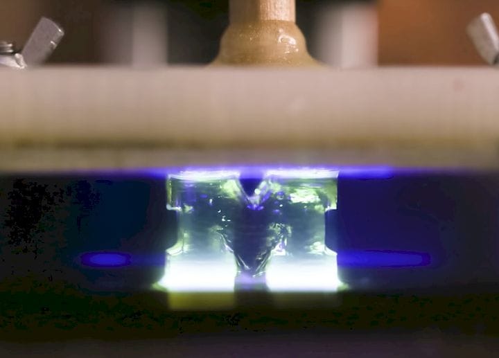  A new process for 3D printing in resin [Source: UMich] 