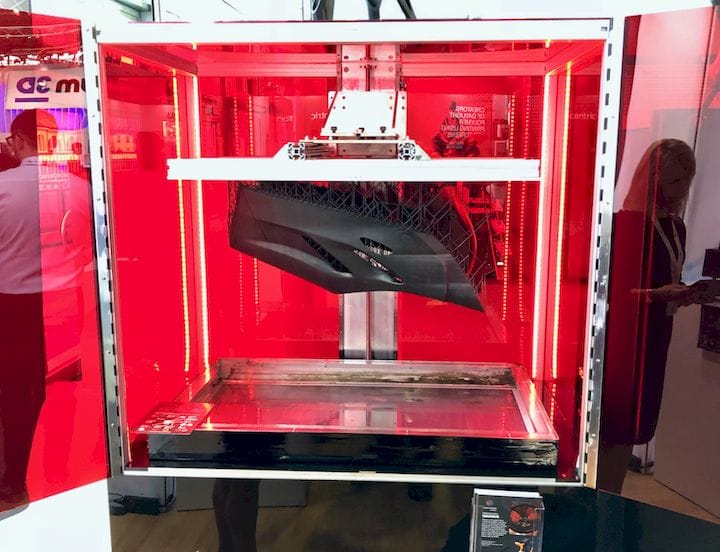  The enormous LC Maximus resin 3D printer [Source: Fabbaloo] 