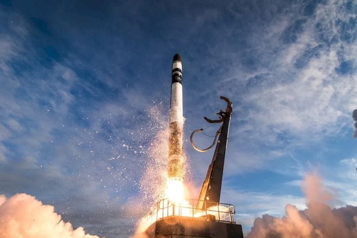  The 3D-printed Electron Launch takes to the sky in its first NASA mission. (Image courtesy of Rocket Lab.) 