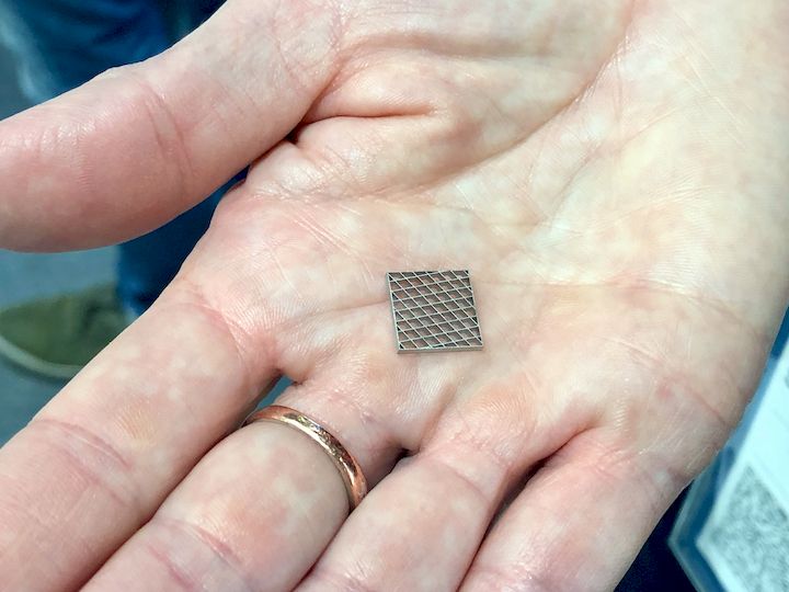  A tiny 3D printed metal object using the screen printing process [Source: Fabbaloo] 