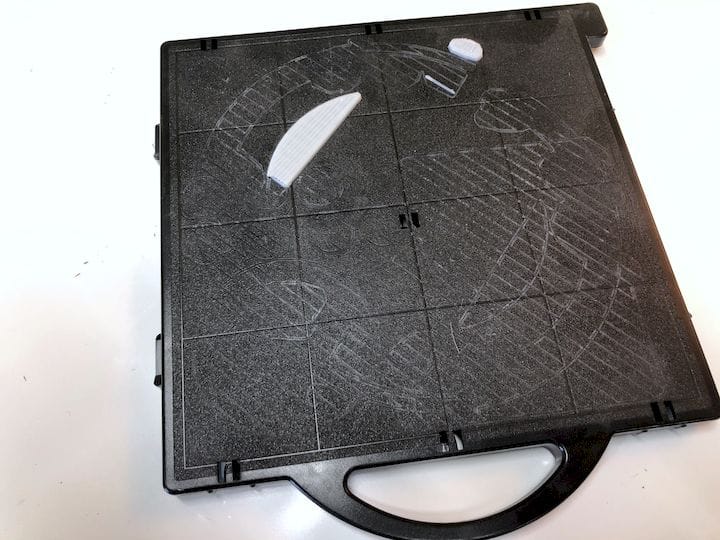  A used uPrint tray, showing marks where rafts once held [Source: Fabbaloo] 