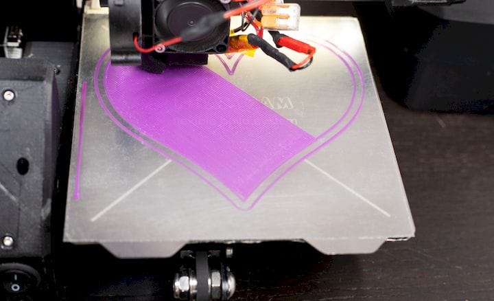  Good first layer 3D print adhesion on this build plate [Source: Wham Bam] 