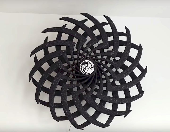  A 3D printed moire illusion [Source: Instructables] 