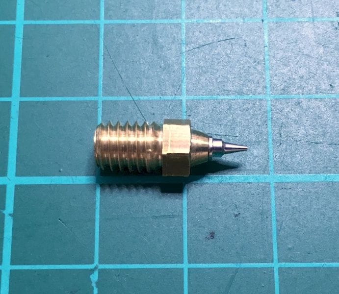  An airbrush nozzle adapted for use on a 3D printer [Source: Well Engineered] 