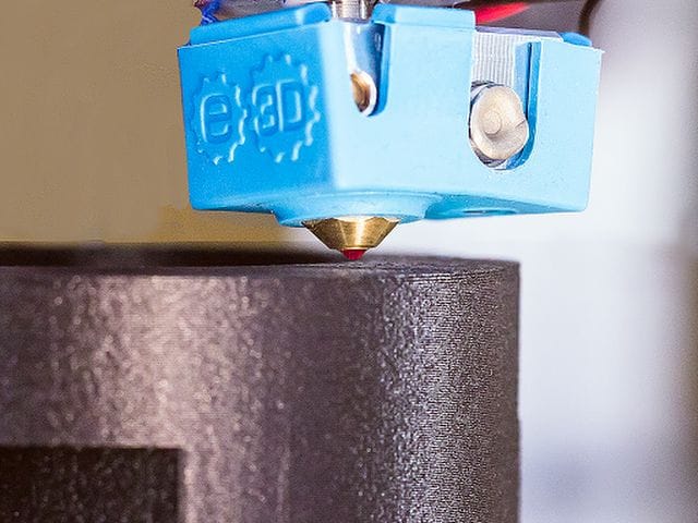  The Pulse XE desktop 3D printer includes an E3D hot end and ruby nozzle 