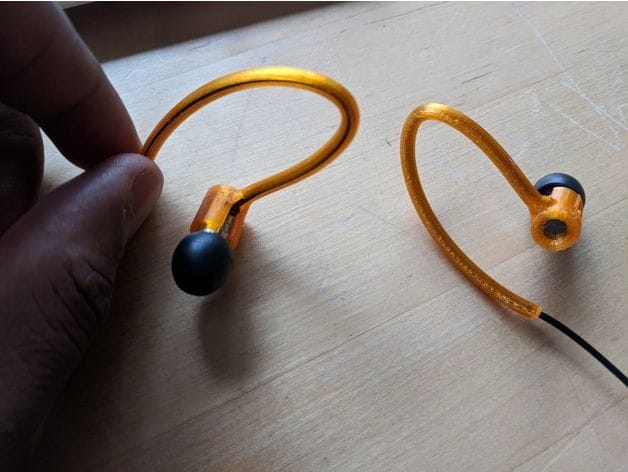  The 3D printed Earhooks ready for use 