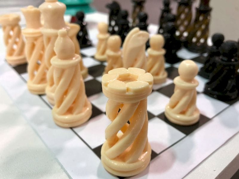  A high-resolution 3D printed chess set by T3D 