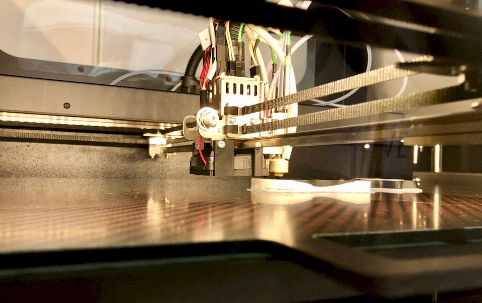  The new magnetically attached print plate on the 3NTR professional 3D printers 