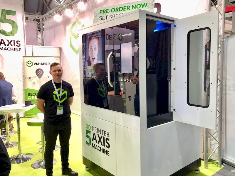  VSHAPER's giant 5-Axis tilting 3D printer 