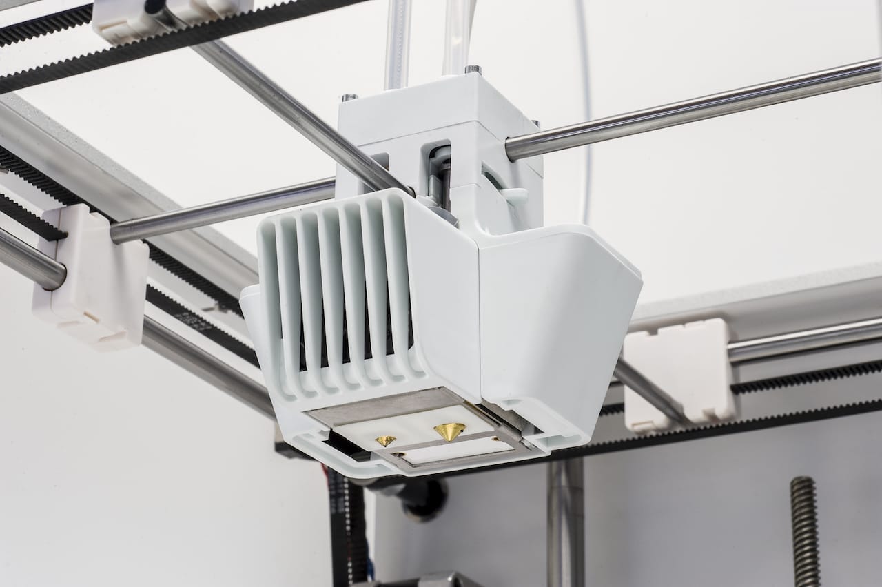  The new hot end of the Ultimaker 3, one of the hardware features enabling the 3D printer to grow in the professional market 