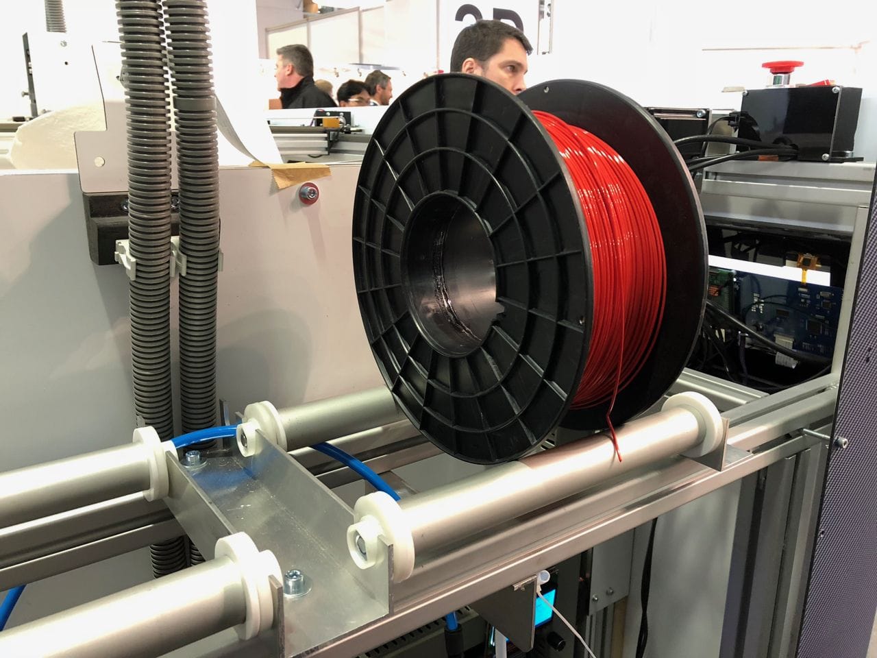 The Kong3D includes massive spool holders for very large quantities of filament 
