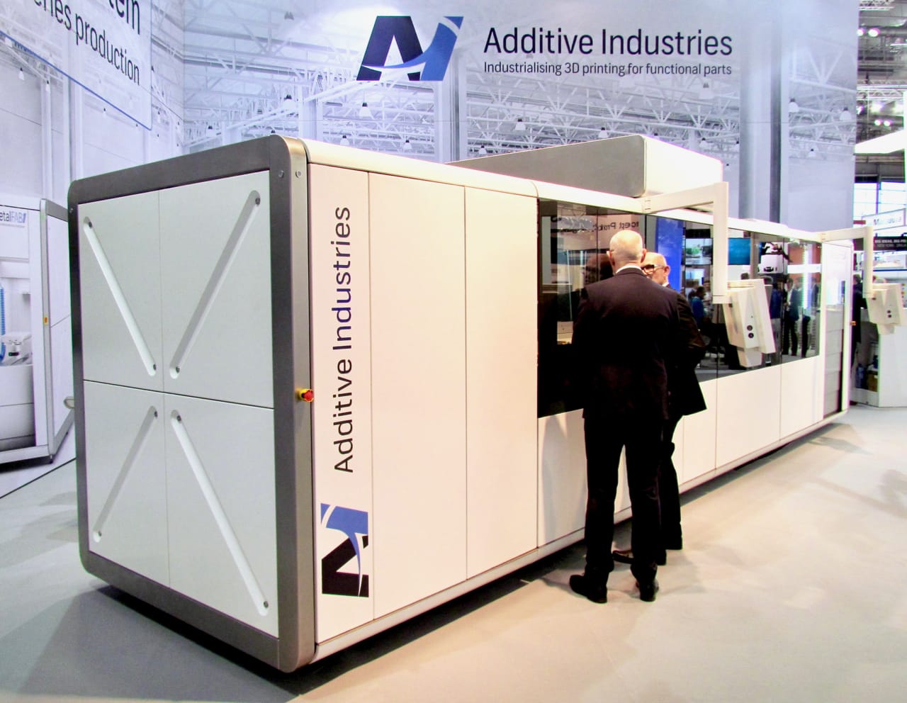  Additive Industries' gigantic MetalFAB1 3D metal printing production system 