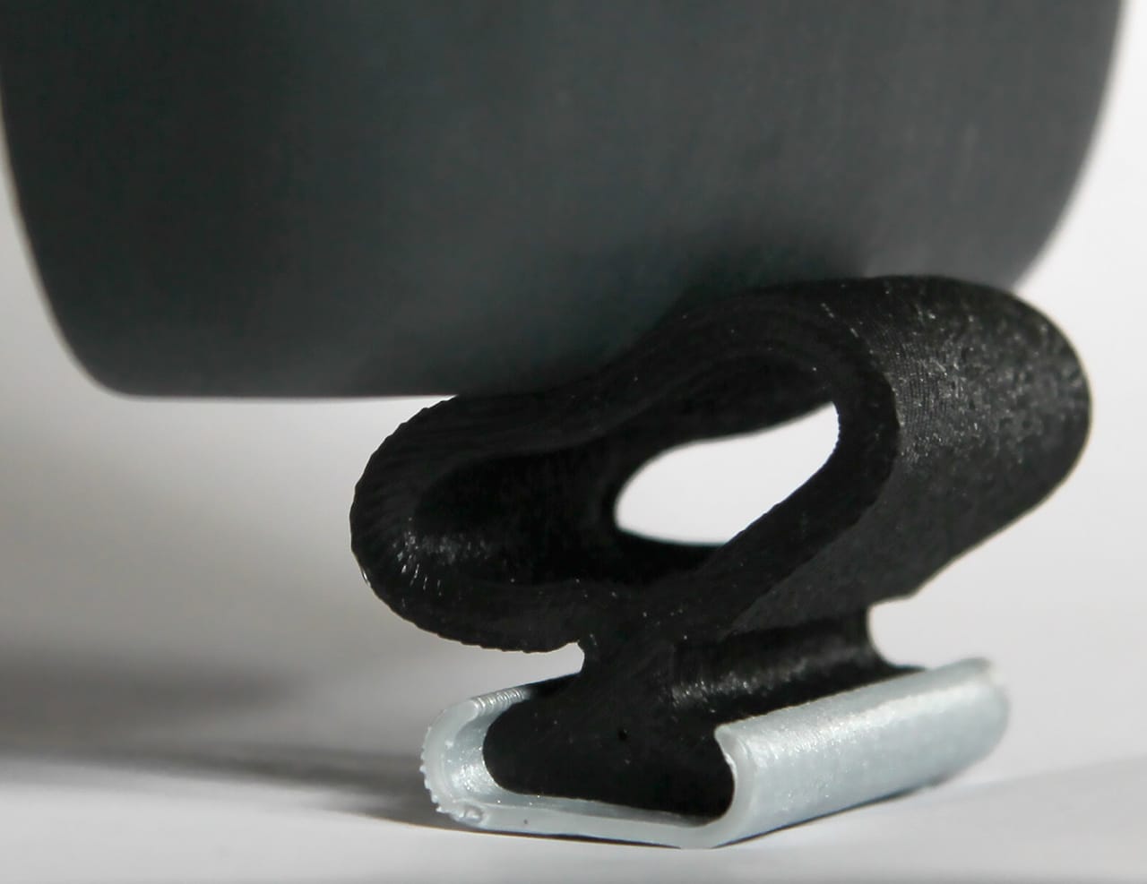  Verbatim's new PRIMALLOY BLACK, a flexible thermoplastic for 3D printing 