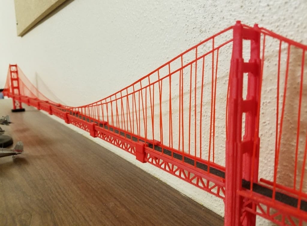  A massive 3D printed replica of the Golden Gate Bridge 