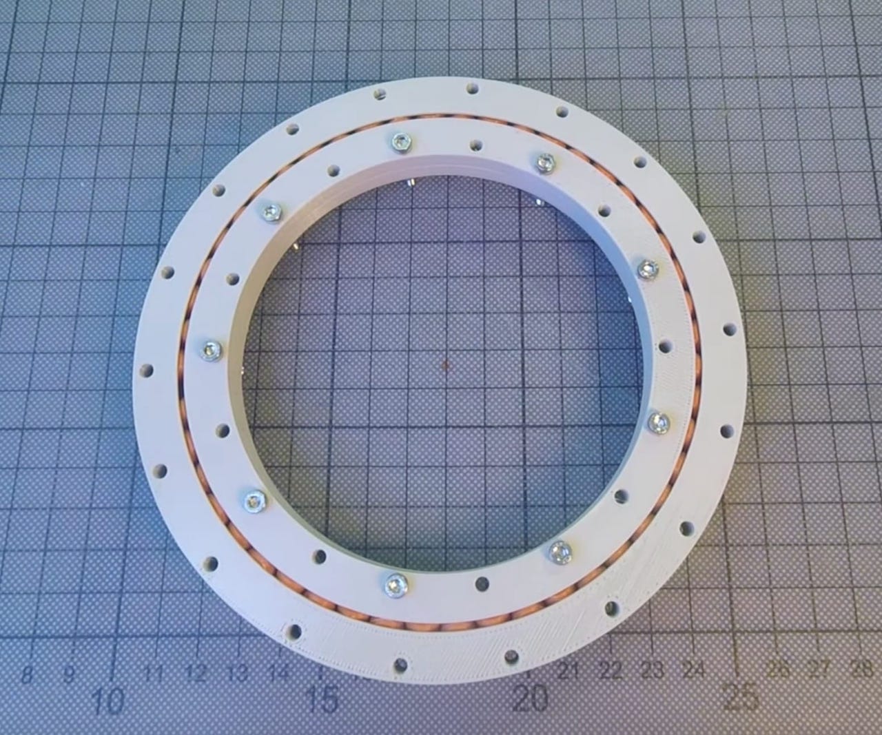  The completed 3D printed slew bearing system 