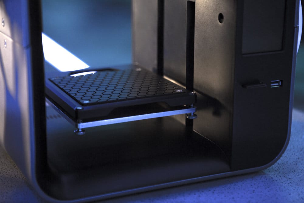  The heated print surface on the inexpensive Obsidian desktop 3D printer 