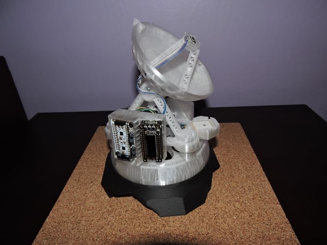  The 3D printed Desktop Satellite Antenna, with expansion kit base (in black) 
