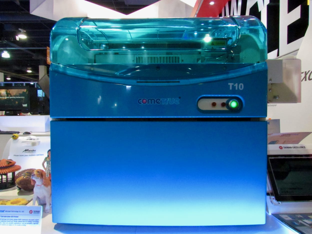  The ComeTrue T10, a full color 3D printer 