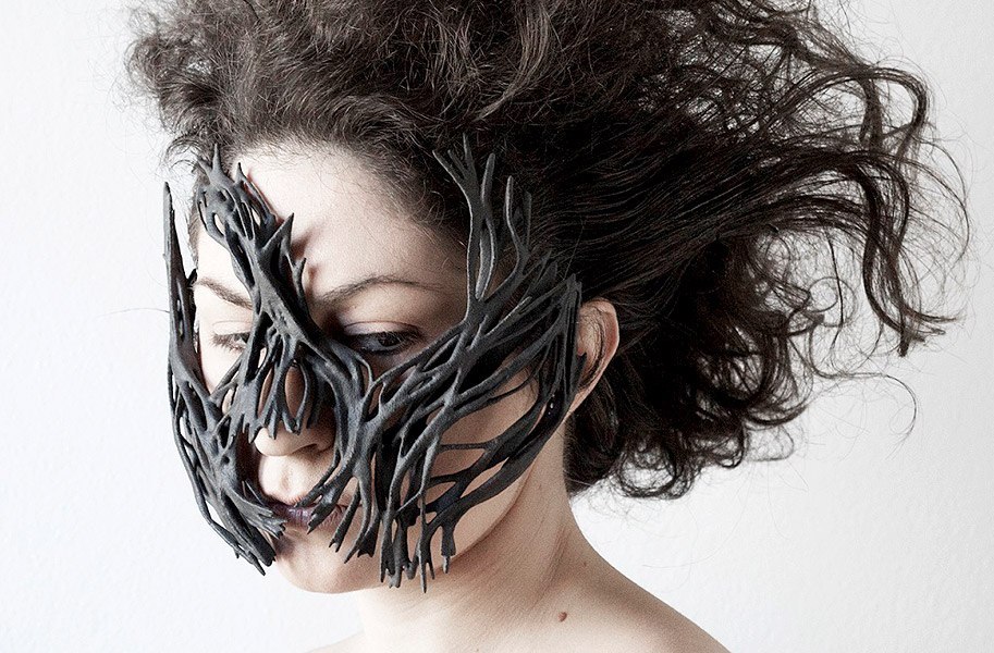  An incredible 3D printed mask made with Windform's materials 